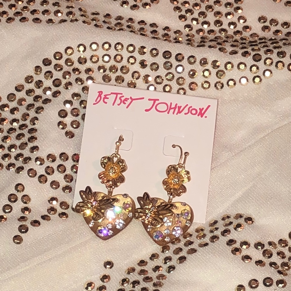 Betsey Johnson earnings